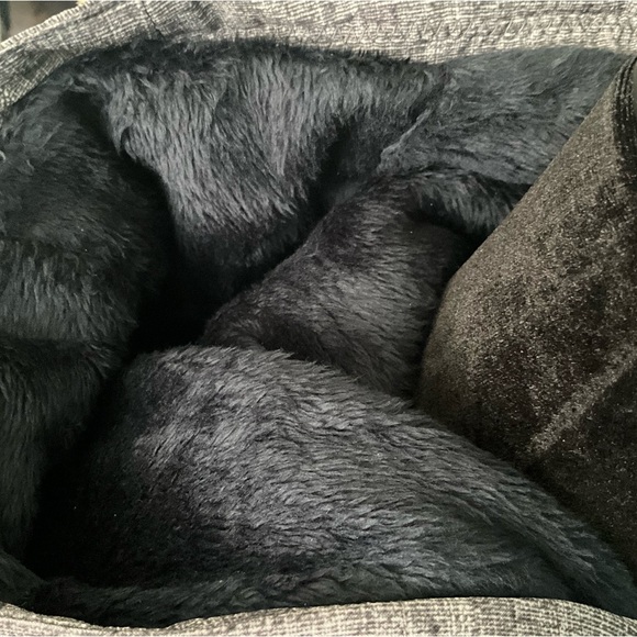 NWT Athleisure Hooded Puffer Jacket Vest Workout Running - Picture 11 of 13